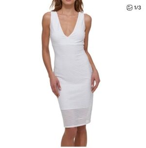 GUESS dribbed Dress Size 4 WRITE